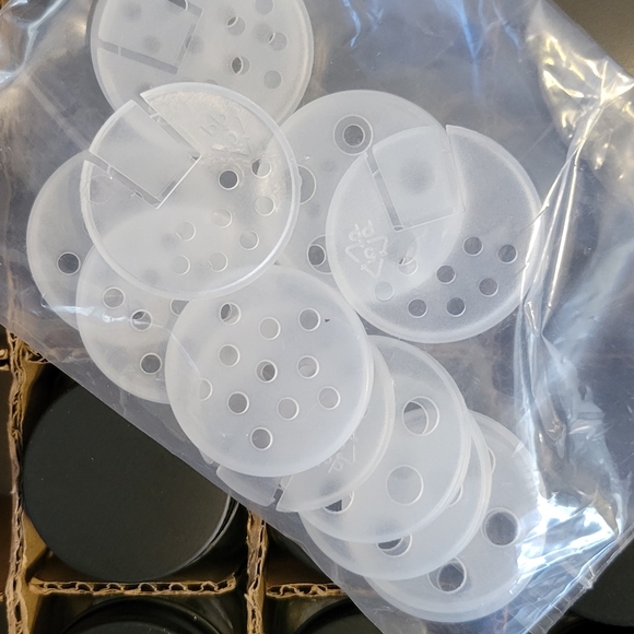 Set of 12 New Spice Jars With Black Lids, shaker tops and labels - Picture 4 of 8